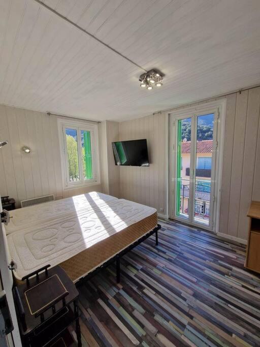Appartement Classe 2 Etoiles, 2 Chambres, Renove, Climatise 艾美丽·莱斯·班恩斯·帕尔 外观 照片
