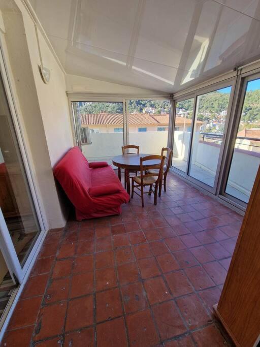 Appartement Classe 2 Etoiles, 2 Chambres, Renove, Climatise 艾美丽·莱斯·班恩斯·帕尔 外观 照片