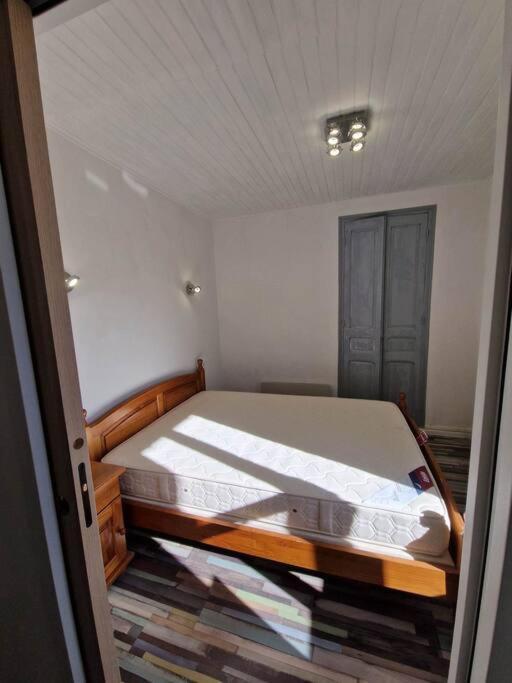 Appartement Classe 2 Etoiles, 2 Chambres, Renove, Climatise 艾美丽·莱斯·班恩斯·帕尔 外观 照片