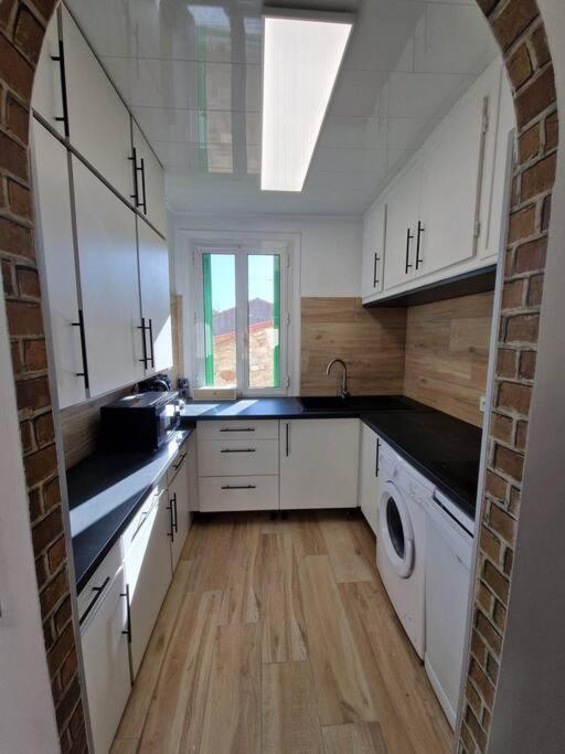 Appartement Classe 2 Etoiles, 2 Chambres, Renove, Climatise 艾美丽·莱斯·班恩斯·帕尔 外观 照片